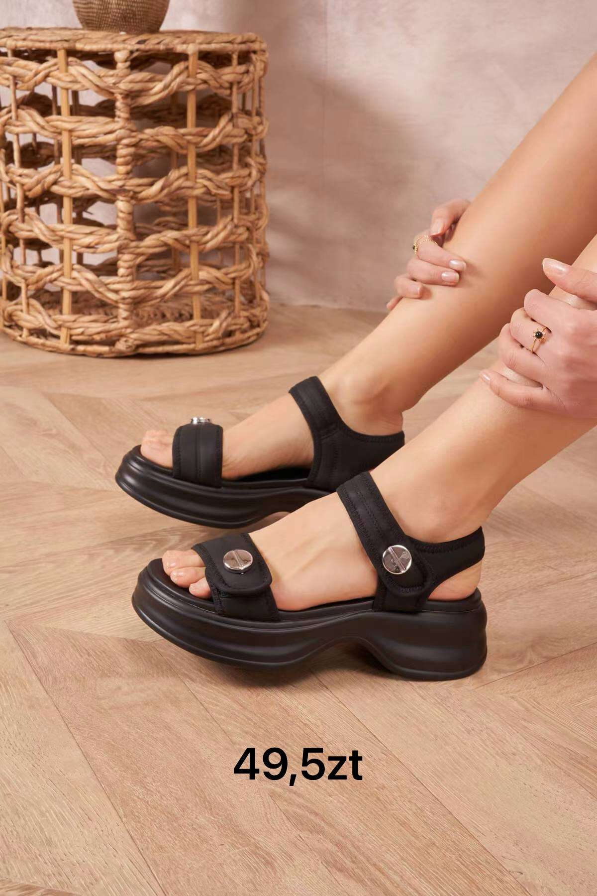 Sandały  Damskie (36-41, 12par)