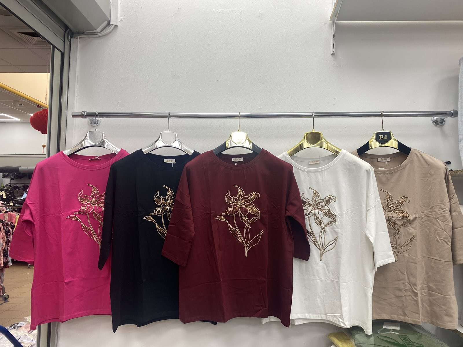 Bluzki damskie, Size uni, paczka  12szt ,mix kolor