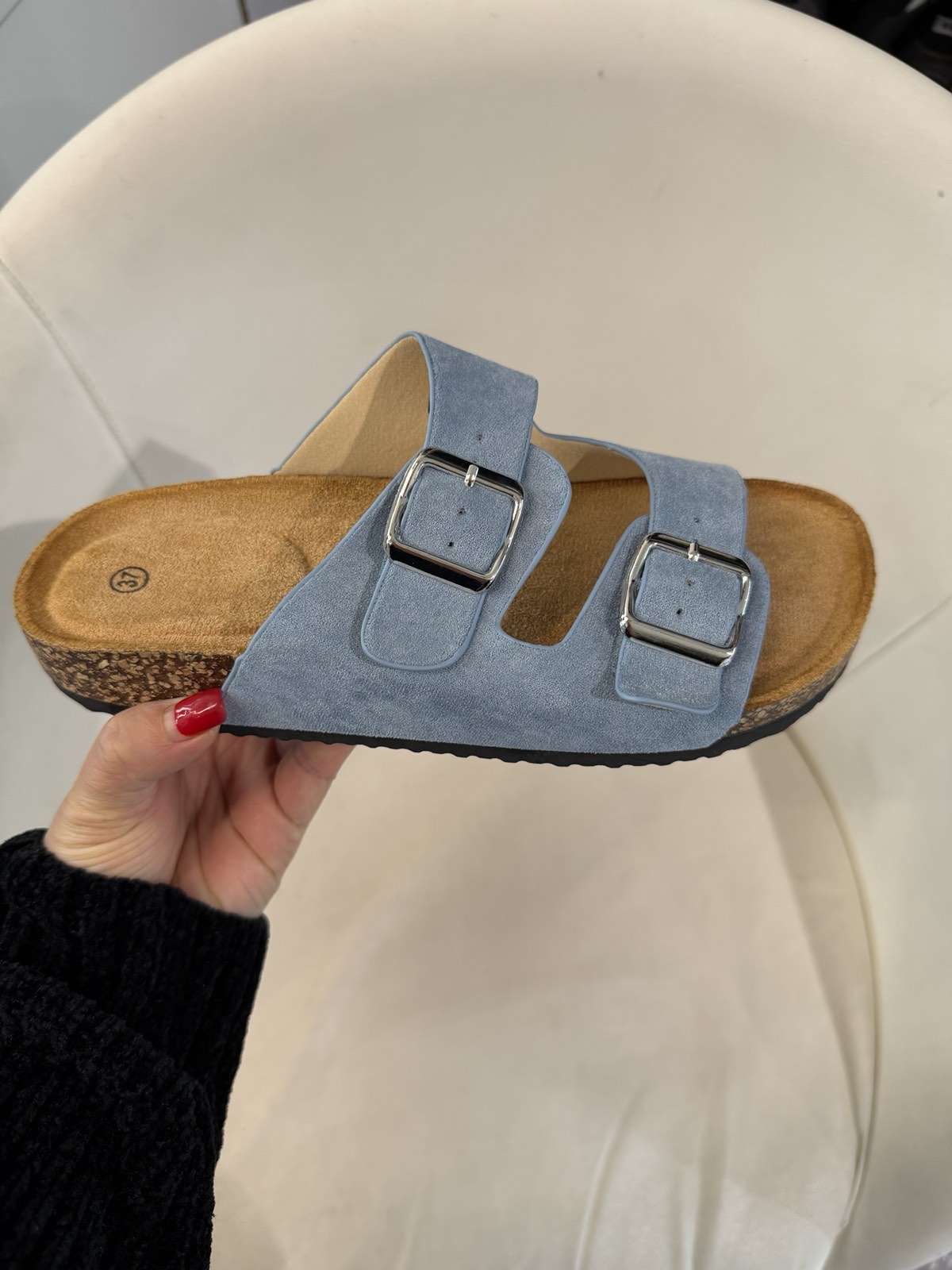 Klapki Damskie (36-41, 12par)