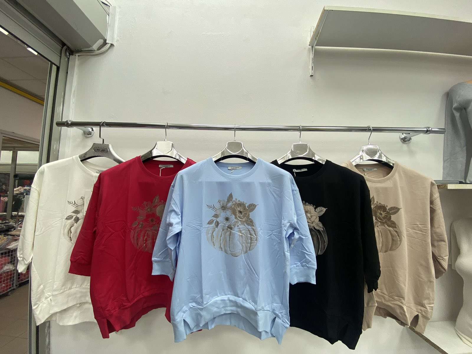 Bluzki damskie, Size s/m-l/xl, paczka  12szt ,mix kolor