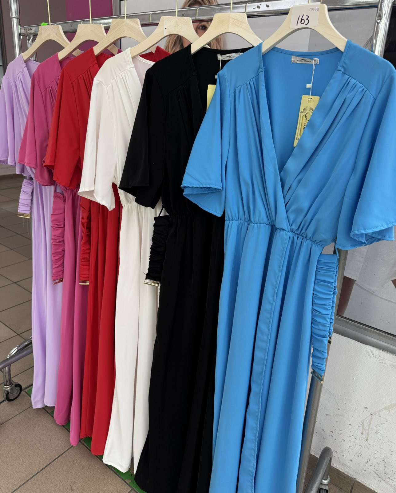 Sukienki damskie,size m-xl, paczka 12szt ,mix kolor