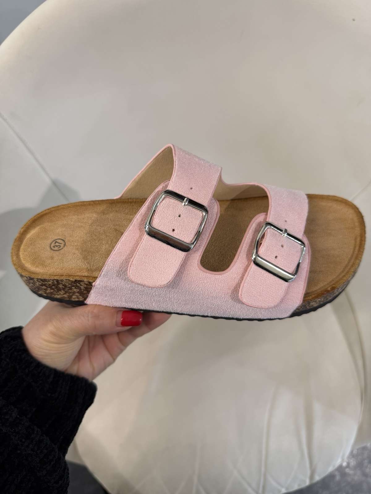 Klapki Damskie (36-41, 12par)