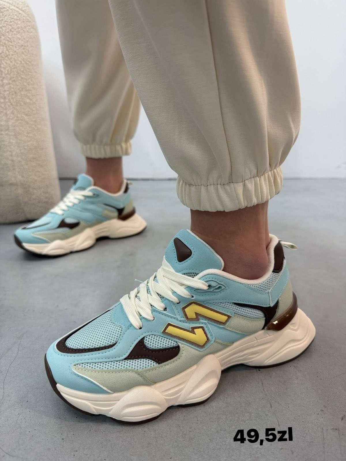 Buty Sportowe DAMSKIE (36-41, 12par)