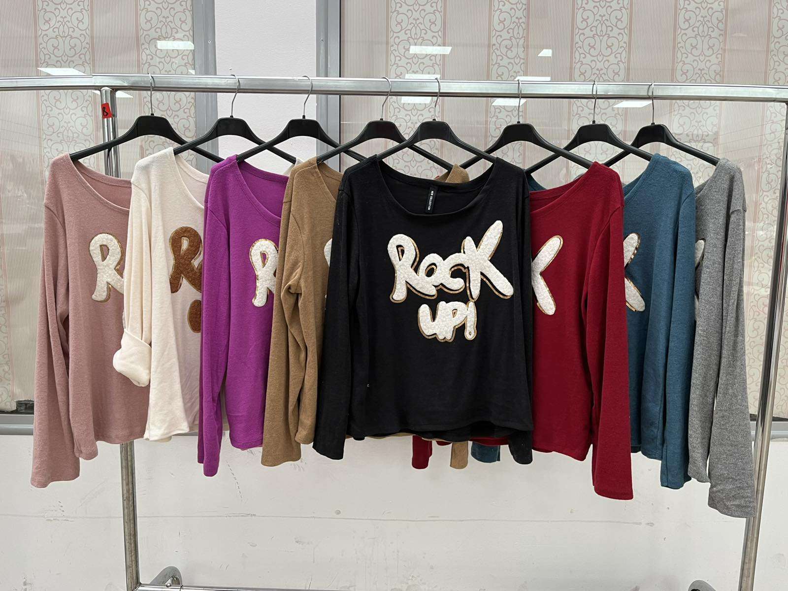 Bluzki  Damskie wloska  , Size uni, paczka  6szt ,mix kolor