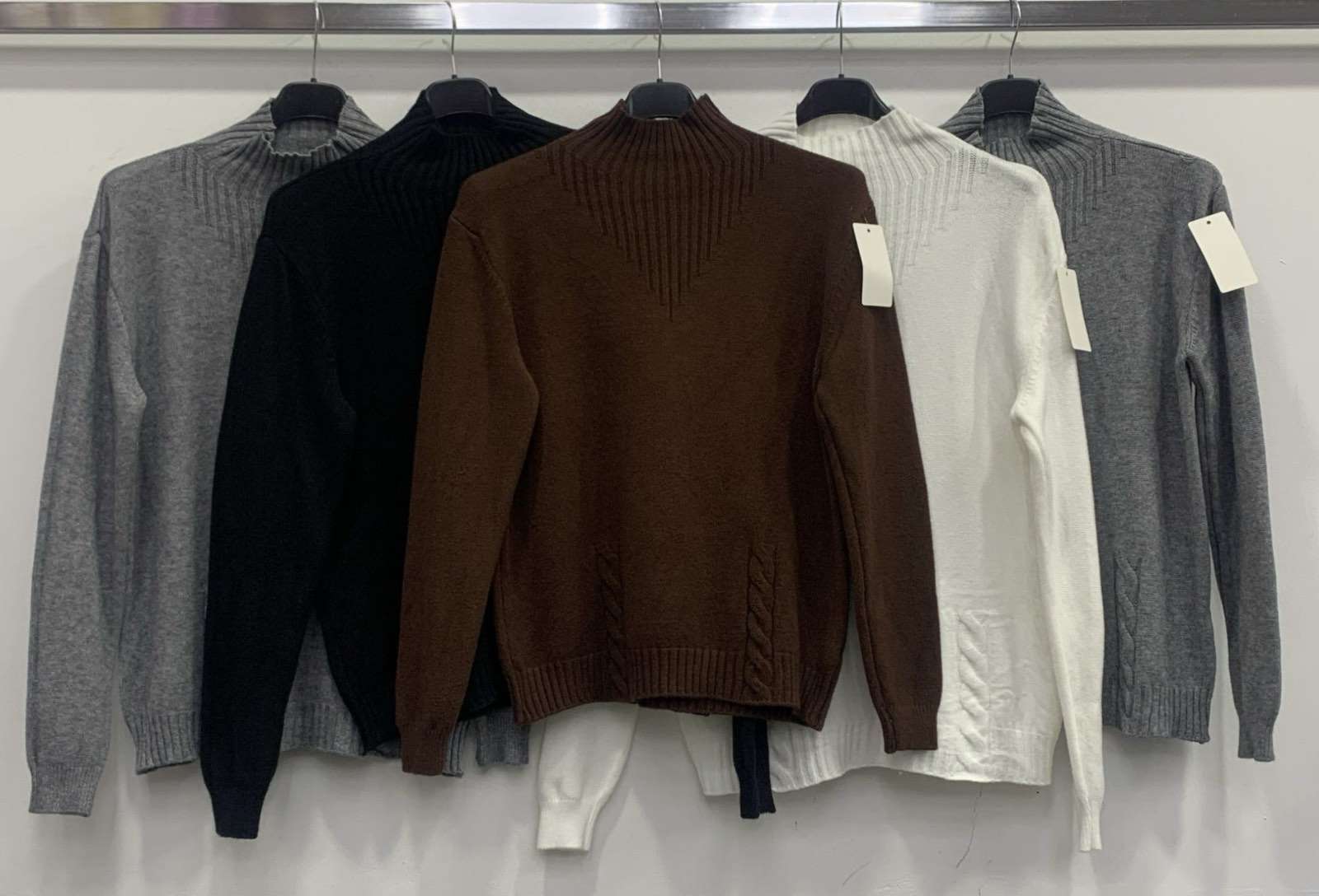 Swetry Damskie  , Size uni, paczka  6szt ,mix kolor