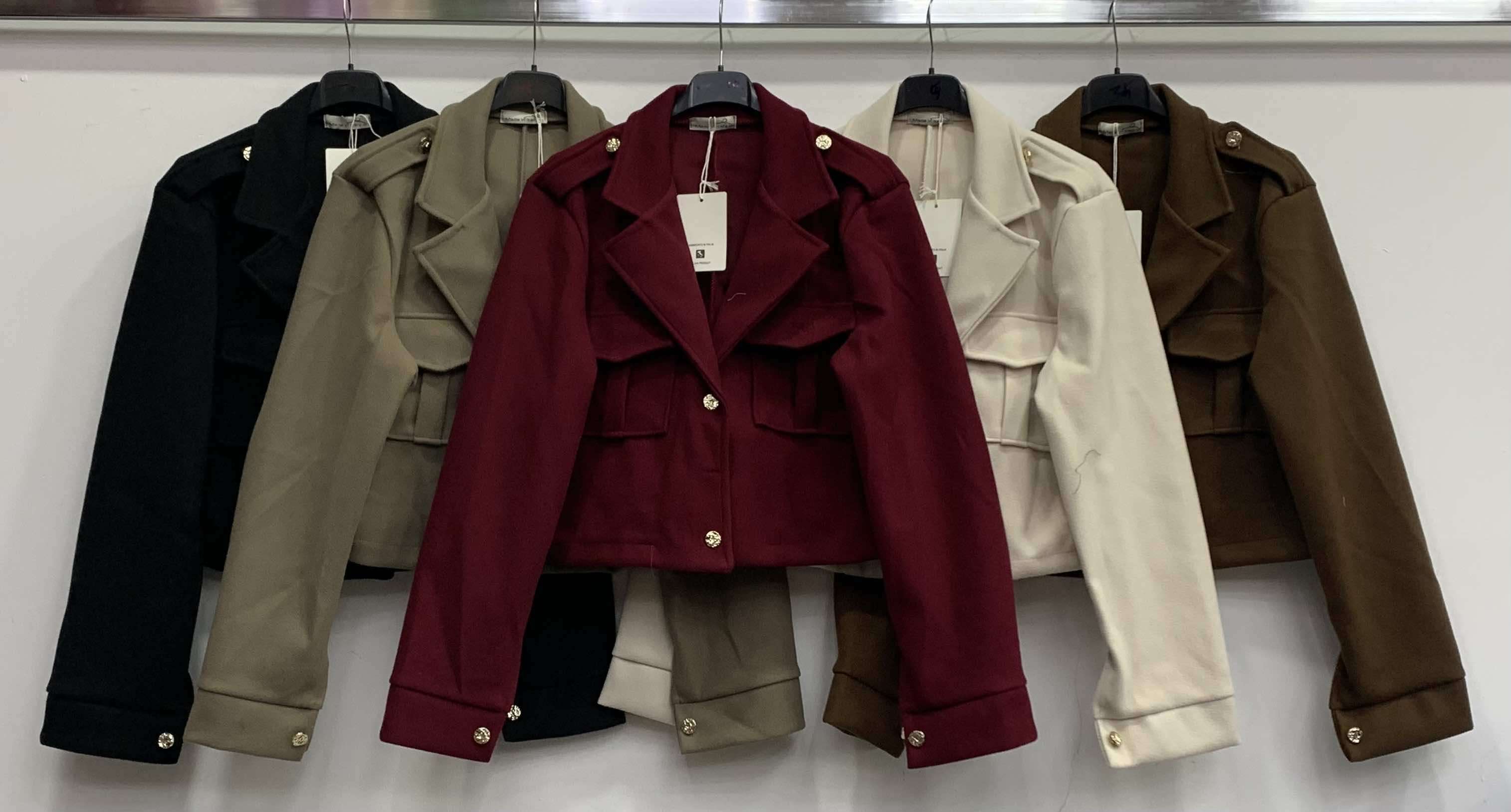 Kurtki Damskie  , Size uni, paczka  6szt ,mix kolor