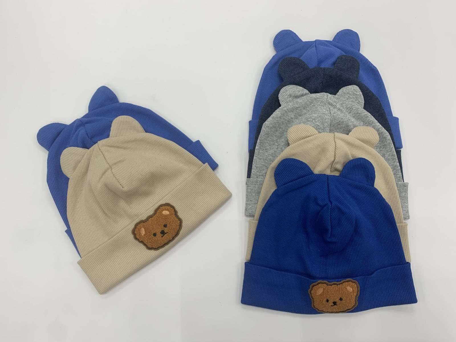 Czapki DZIECIĘCE, paczka 12szt, mix kolor