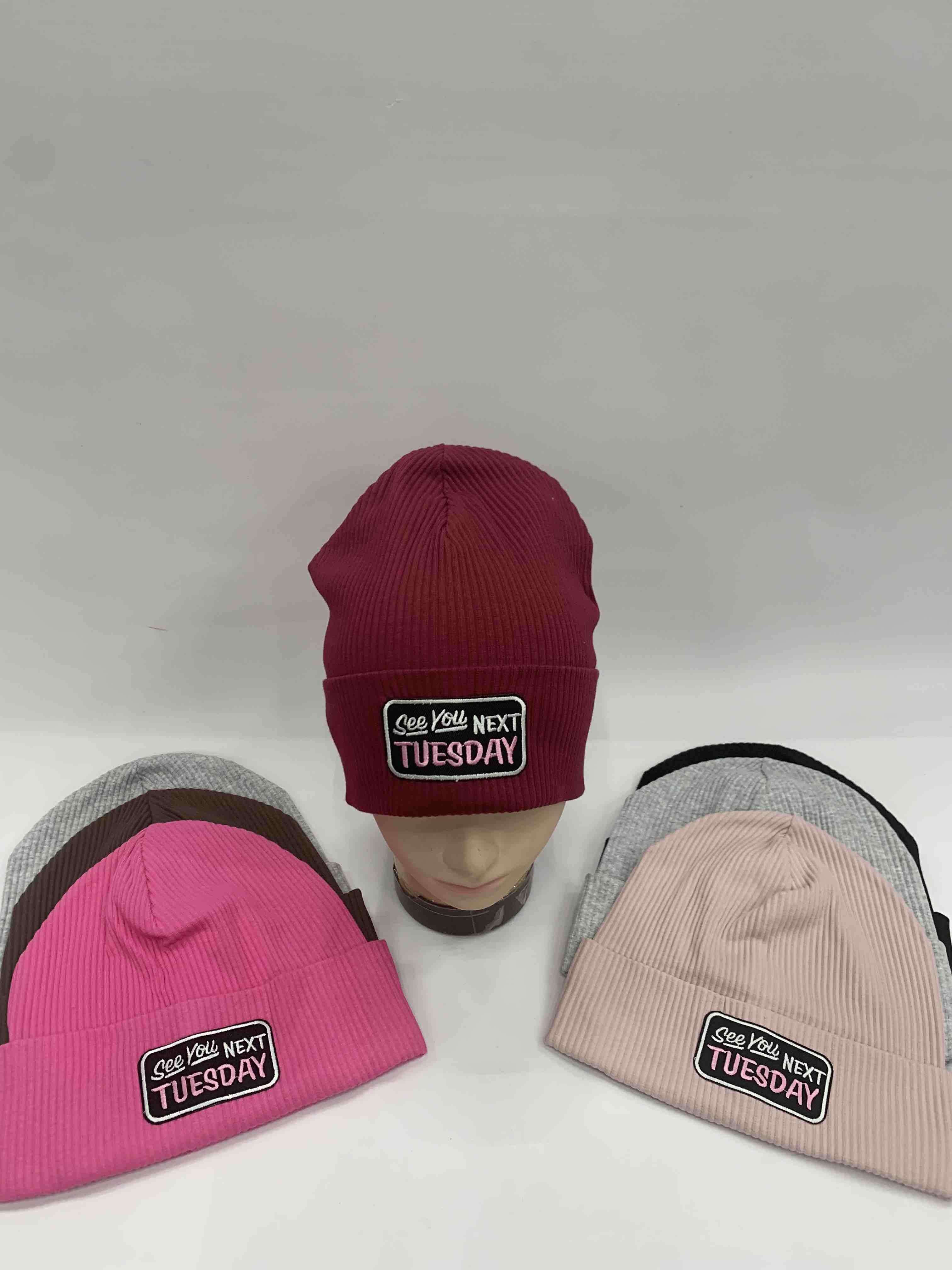 Czapki DZIECIĘCE, paczka 12szt, mix kolor