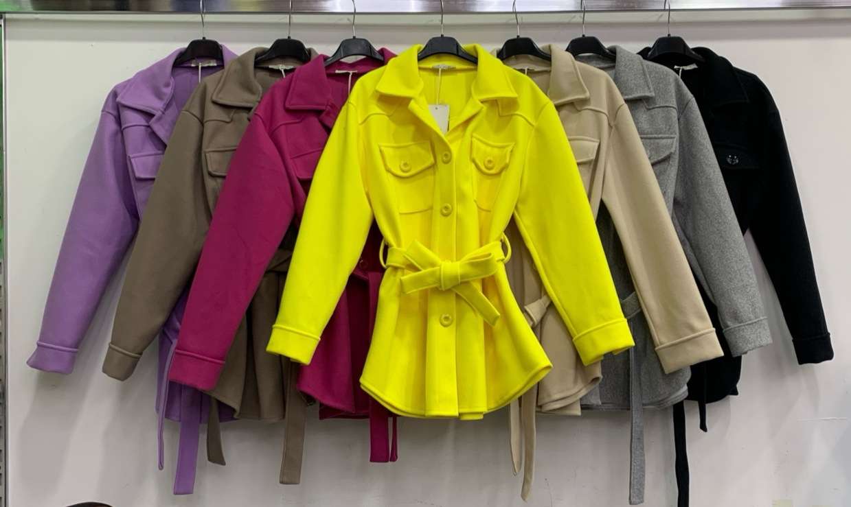 Kurtki Damskie  , Size uni, paczka  6szt ,mix kolor