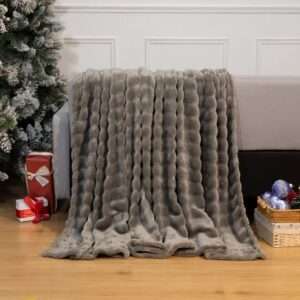 Koc Rozmiar : 200/220cm