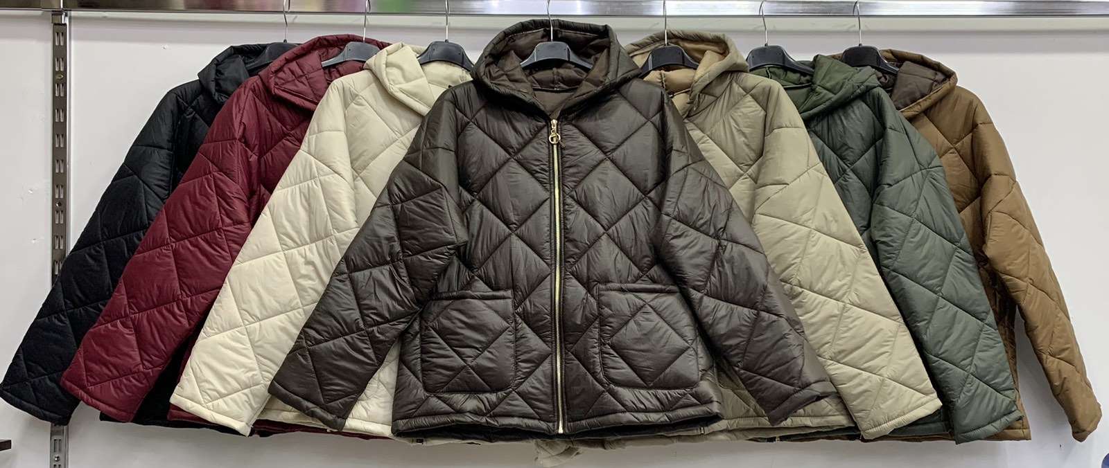 Kurtki Damskie  , Size uni, paczka  6szt ,mix kolor