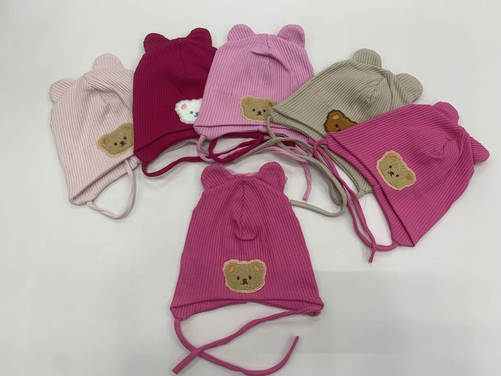 Czapki DZIECIĘCE, paczka 10szt, mix kolor