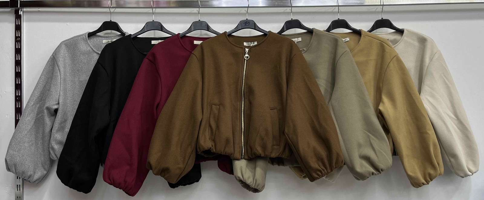 Kurtki Damskie  , Size uni, paczka  6szt ,mix kolor