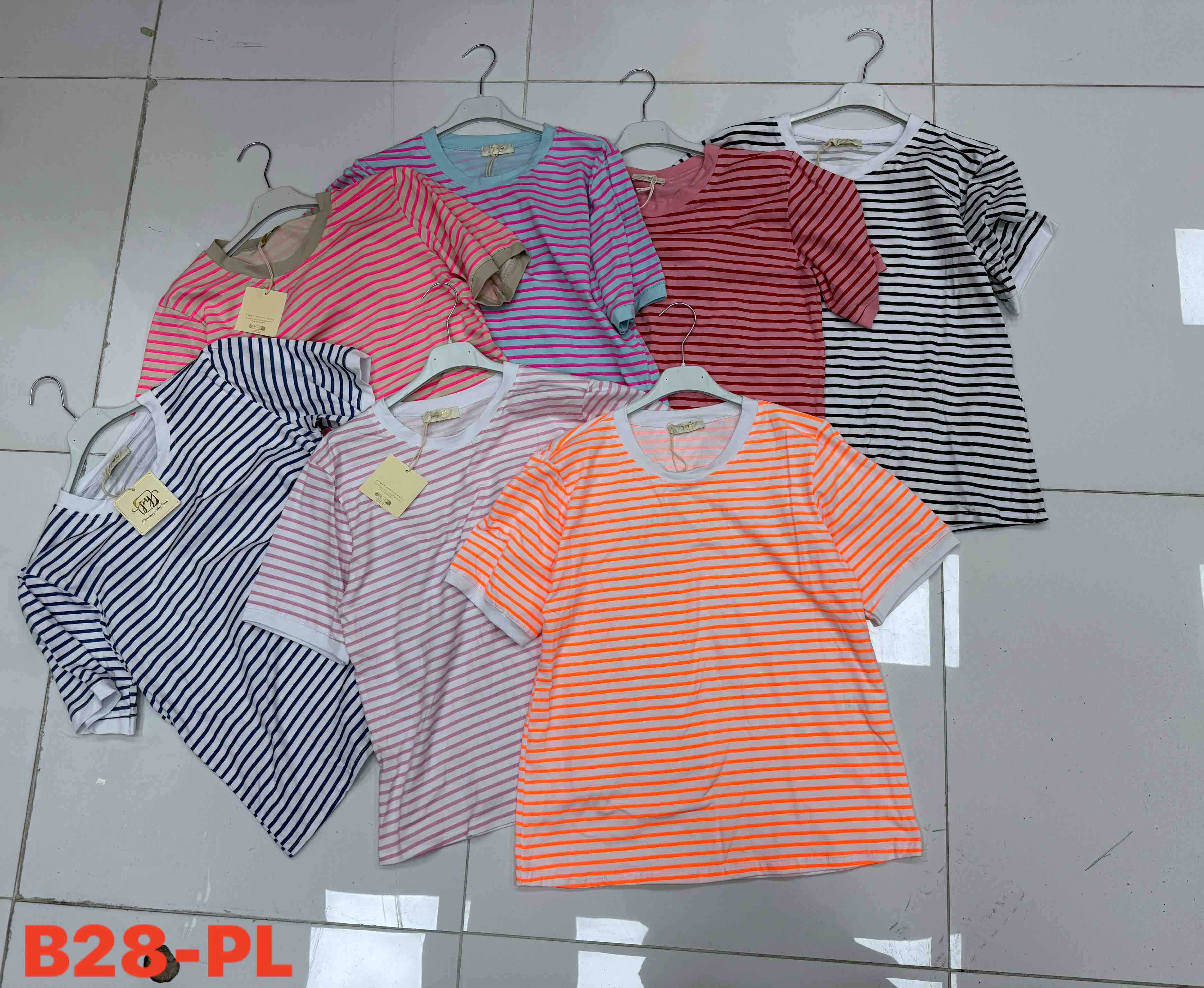 Bluzki  Damskie  WŁOSKA  , Size uni, paczka  6szt ,mix kolor