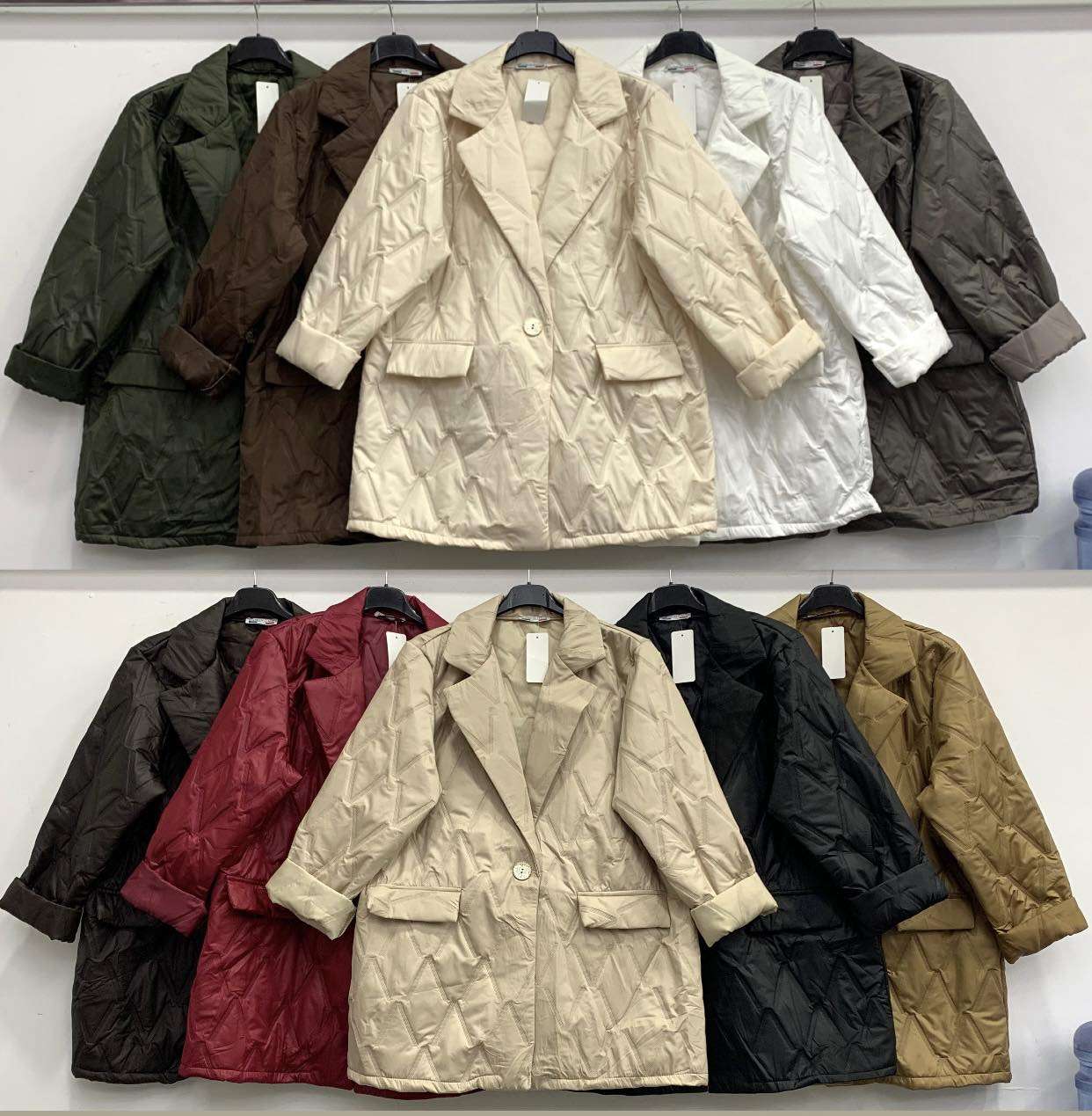 Kurtki Damskie  , Size uni, paczka  6szt ,mix kolor