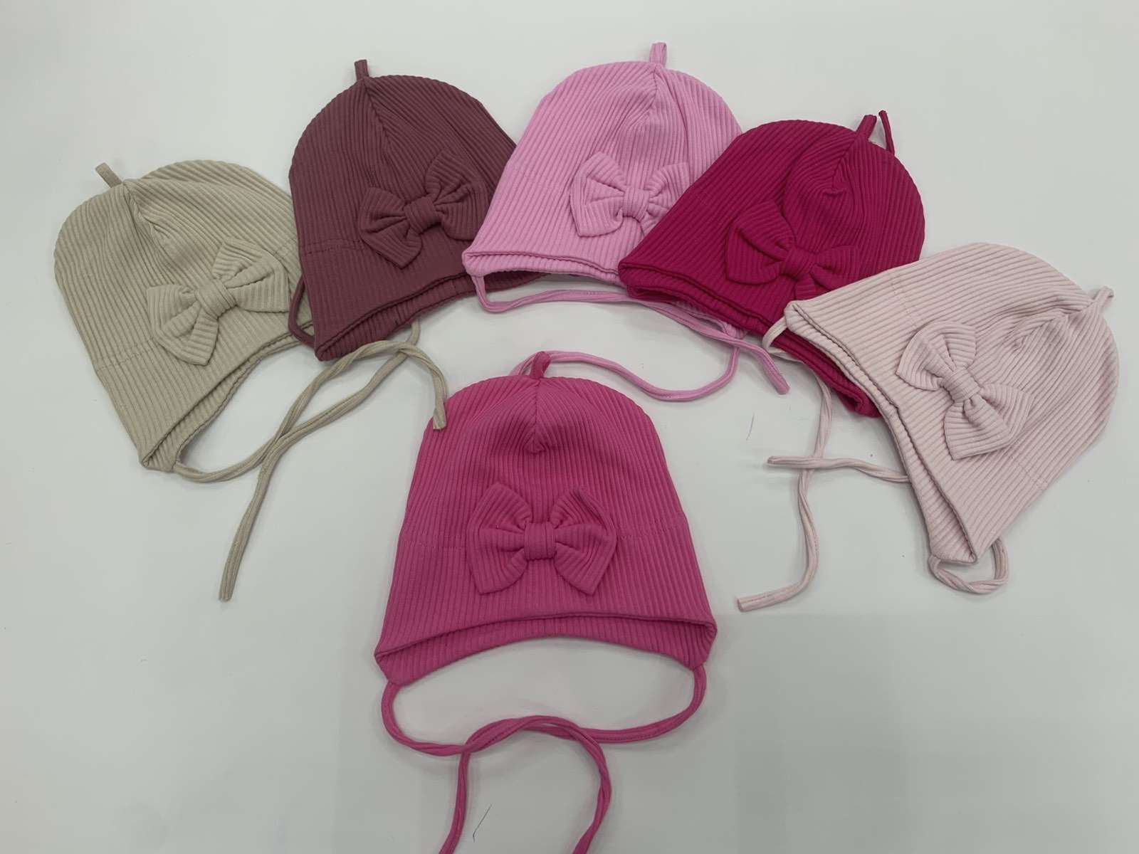 Czapki DZIECIĘCE, paczka 10szt, mix kolor