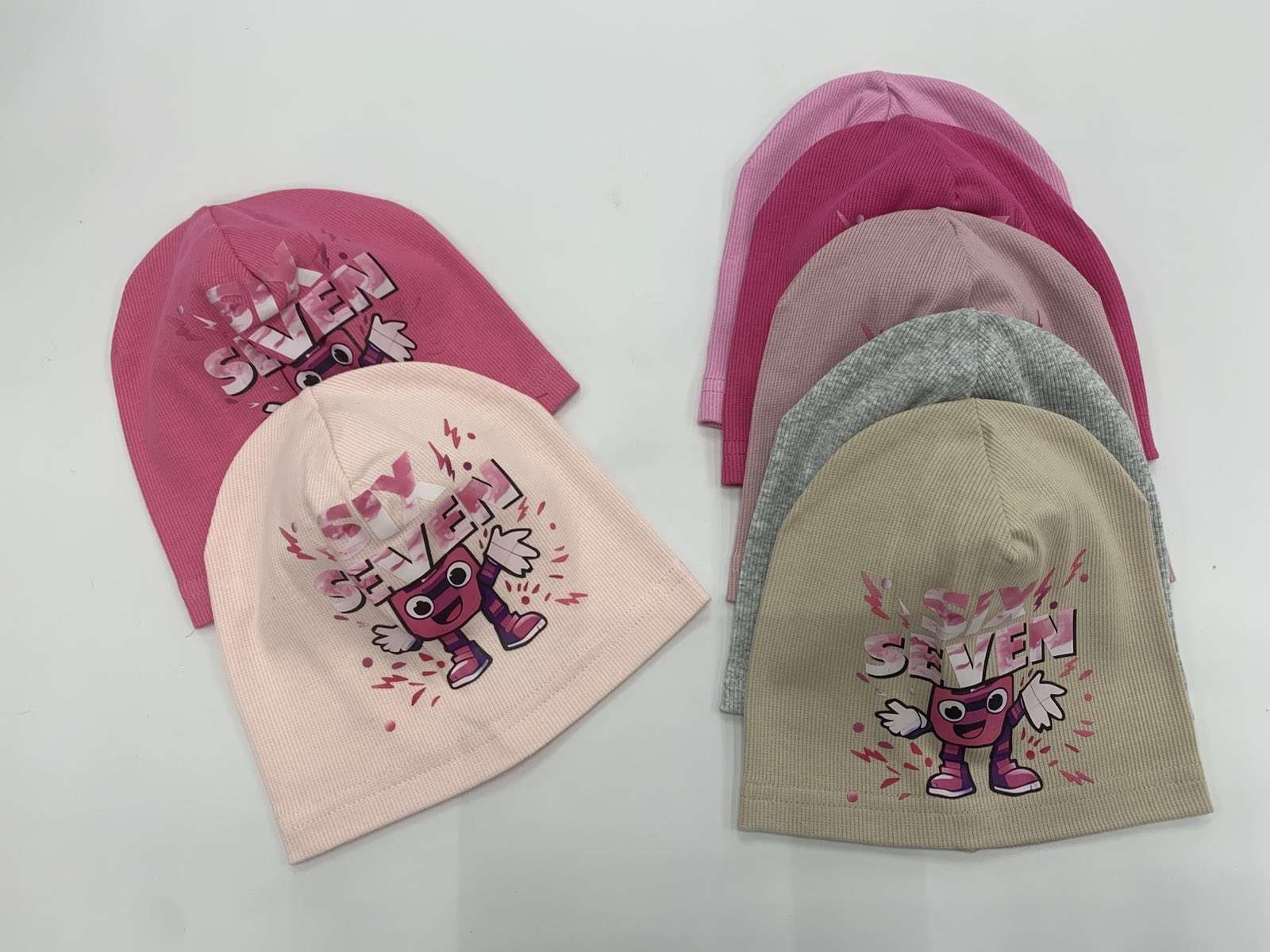 Czapki DZIECIĘCE, paczka 10szt, mix kolor