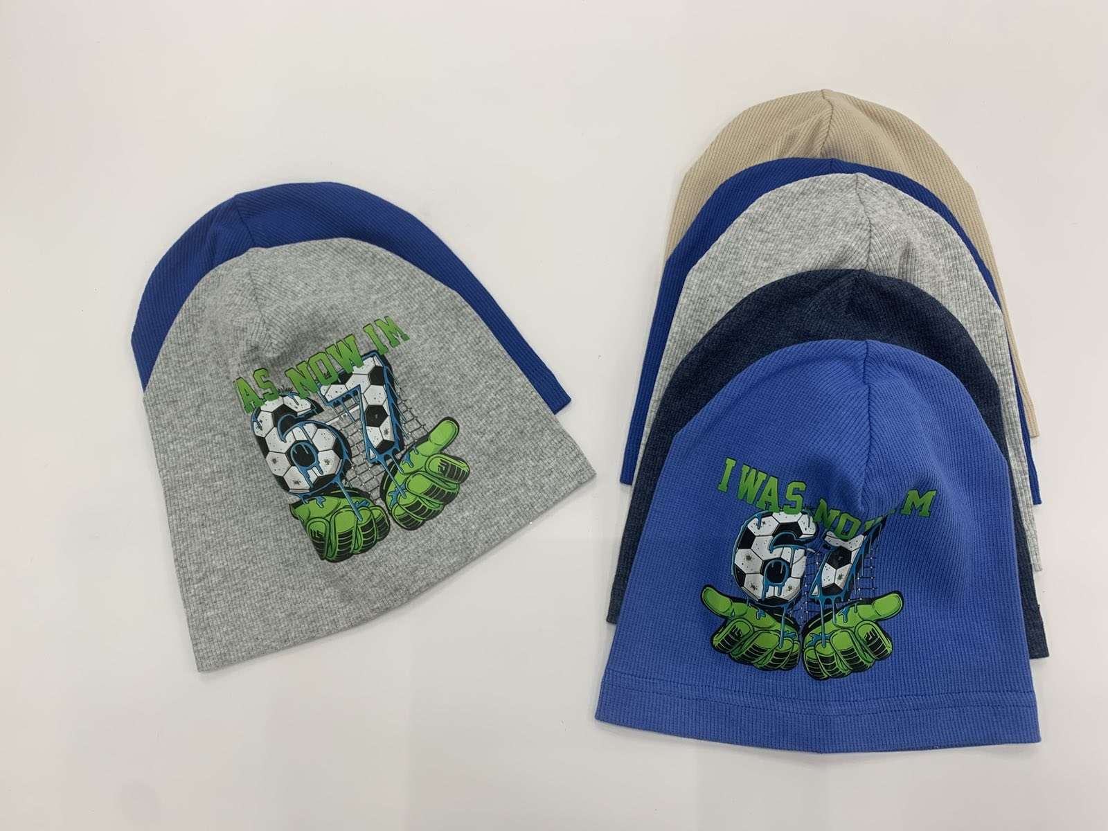 Czapki DZIECIĘCE, paczka 12szt, mix kolor