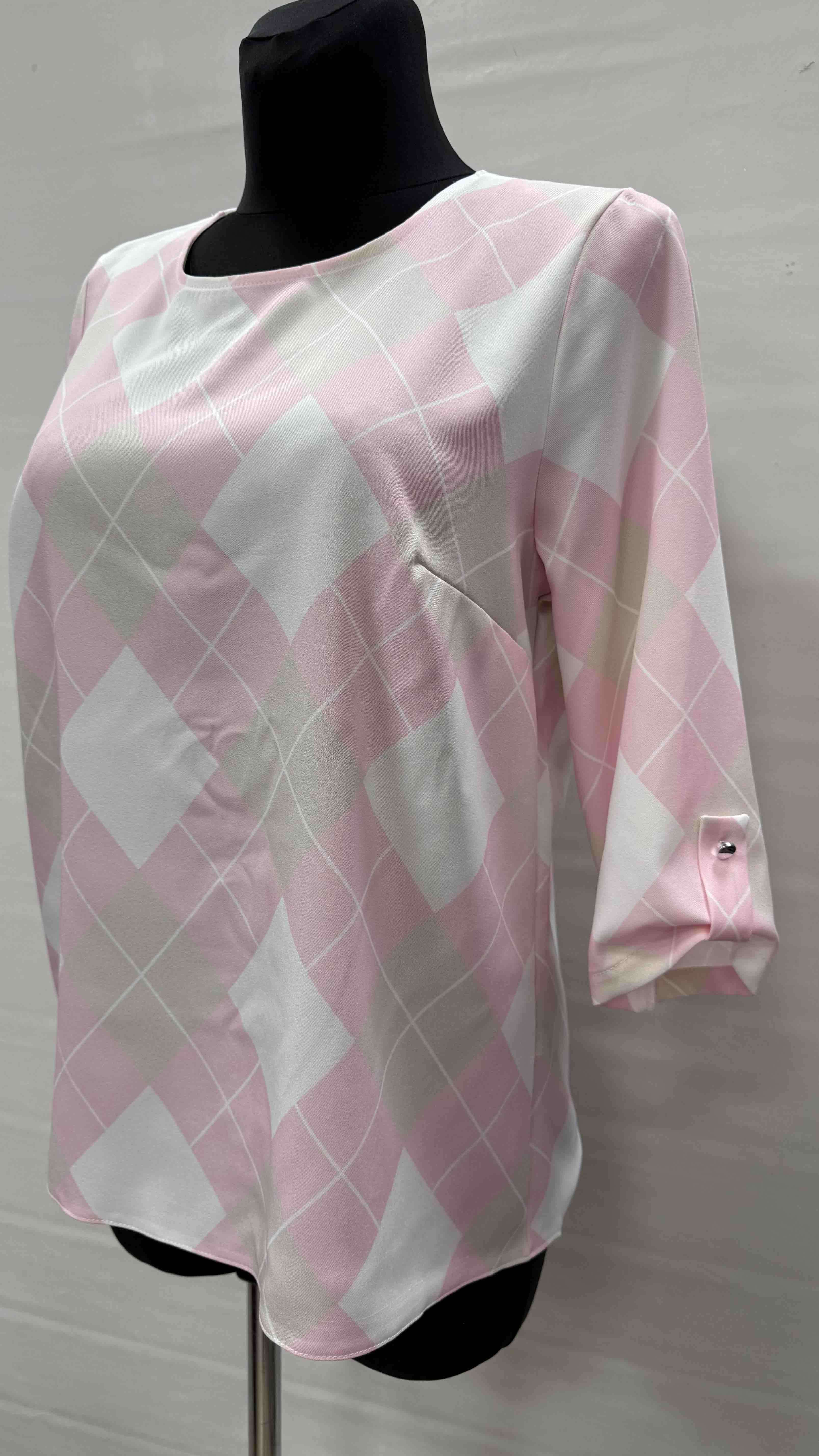 Bluzki Damskie polskie , Size 42-52, paczka 6szt ,1kolor