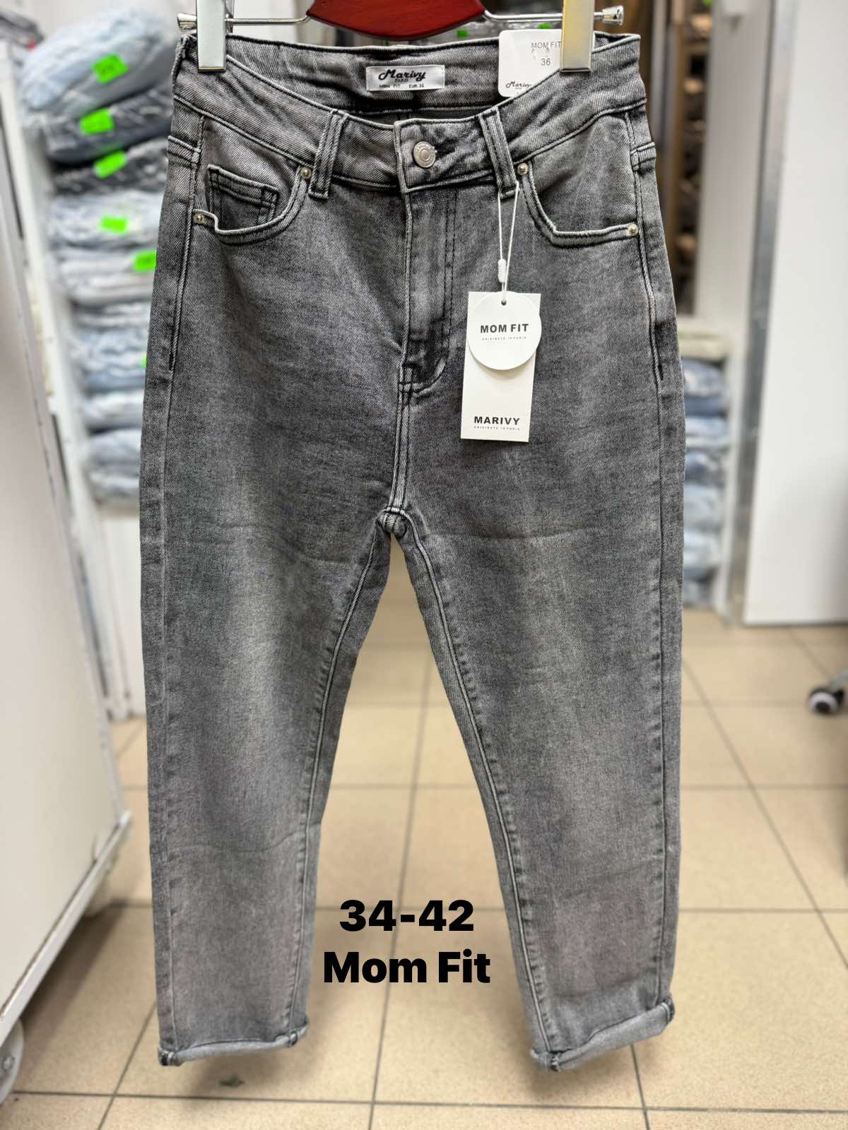 Jeansy Damskie , Size 34-42 , paczka  10szt ,1 kolor