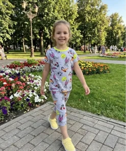 Komplety DZIECIĘCA, Size 5-8lat, paczka 4szt, 1 kolor