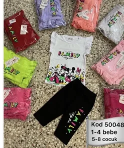 Komplety DZIECIĘCA, Size 4-8 lat, paczka 4szt, 1 kolor