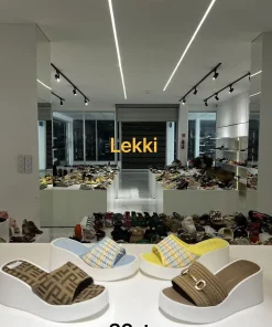 klapki na kotunie DAMSKIE (36-41, 12par) 1 kolor