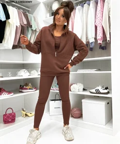 Komplety damskie polskie,size uni,paczka 4szt,1kolor