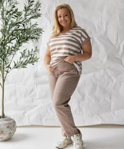 Komplety damskie polskie,size 44/46-48/50,paczka 4szt,1kolor