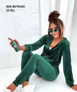 Komplety damskie polskie,size s-xl,paczka 4szt,1kolor