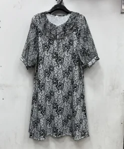 Sukienki damskie,size 48-54,Paczka 4szt,1kolor