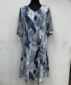 Sukienki damskie,size 48-54,Paczka 4szt,1kolor