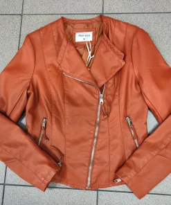 Kurtki skórzane Damskie,Size s-2xl,paczka 10szt, 1 kolor