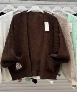 Swetry damskie WŁOSKA,Size uni ,paczka 6 szt mix kolor