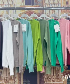 Swetry Damskie WŁOSKA,Size uni,paczka 6szt, mix kolor