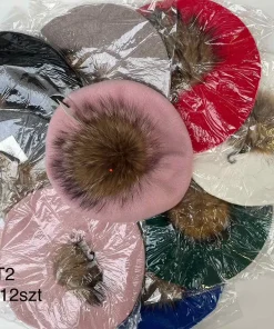 Czapki DAMSKA ,paczka 12szt,mix kolor