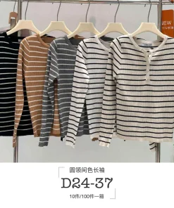 Swetry damskie,size uni,Paczka 10szt ,mix kolor