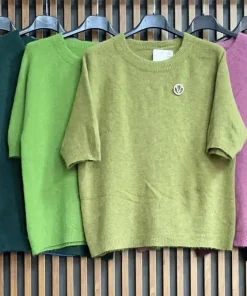 Swetry Damskie WŁOSKA,Size uni,paczka 6szt, mix kolor