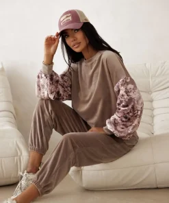 Komplety damskie ,size s/m-m/l,Paczka 4szt ,1kolor