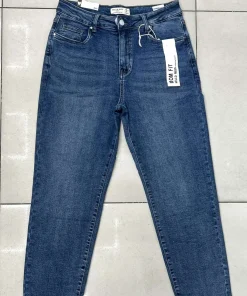 Jeansy Damskie,size 38-48,paczka 12szt, 1 kolor