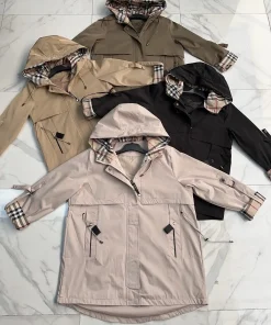 Kurtki damskie ,size 3-7xl,Paczka 5szt, 1kolor