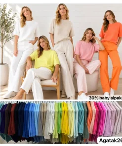 Swetry damskie WŁOSKA,Size uni ,paczka 6 szt mix kolor