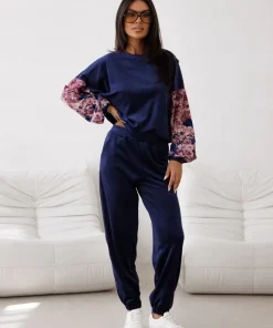 Komplety damskie ,size s/m-m/l,Paczka 4szt ,1kolor