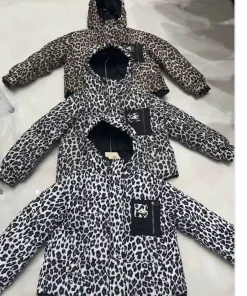 Kurtki Damskie,size m-xl,Paczka 3szt ,1 kolor