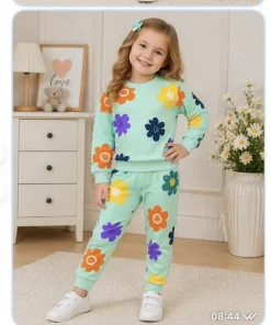 Komplety DZIECIĘCE,size 3-7lat,Paczka 5szt ,1 kolor
