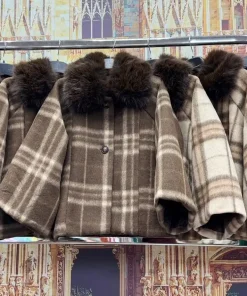 Kurtki Damskie WŁOSKA,Size uni,paczka 6szt, mix kolor