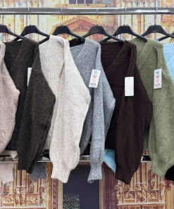 Swetry Damskie WŁOSKA,Size uni,paczka 6szt, mix kolor