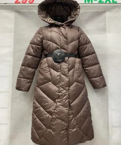 Kurtki Damskie,size m-2xl,Paczka 4szt ,1 kolor