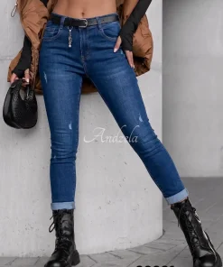 Jeansy Damskie,size 27-32,Paczka 12szt ,1 kolor