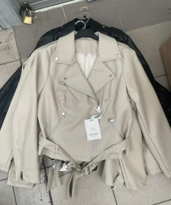 Kurtki Damskie WŁOSKA,Size uni,paczka 6szt, mix kolor